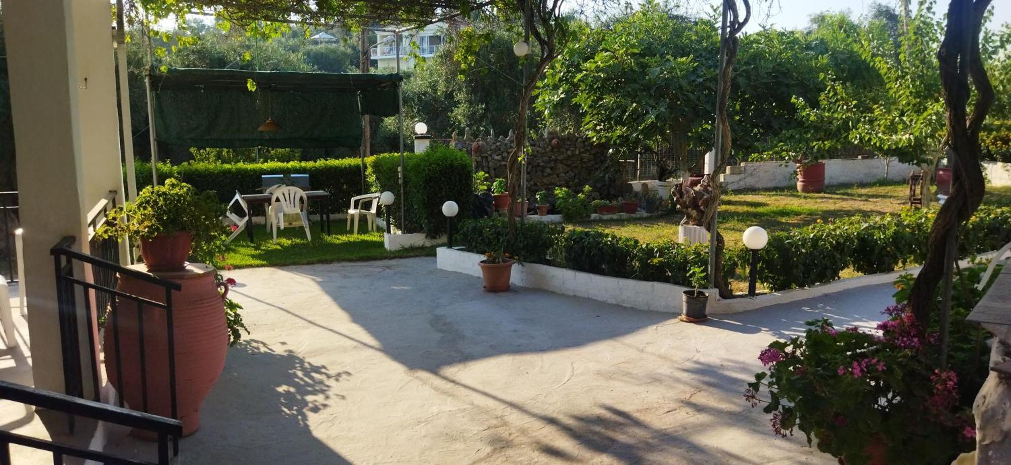 Agatha'S House Apartment Kouspades Ngoại thất bức ảnh
